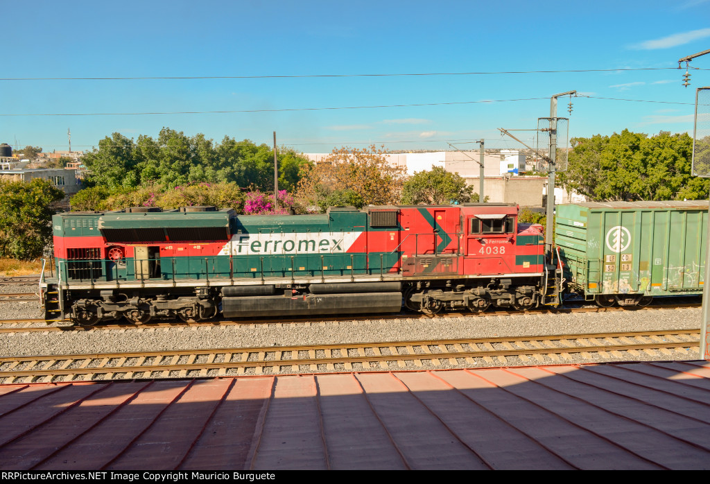 FXE SD70ACe Locomotive running as DPU